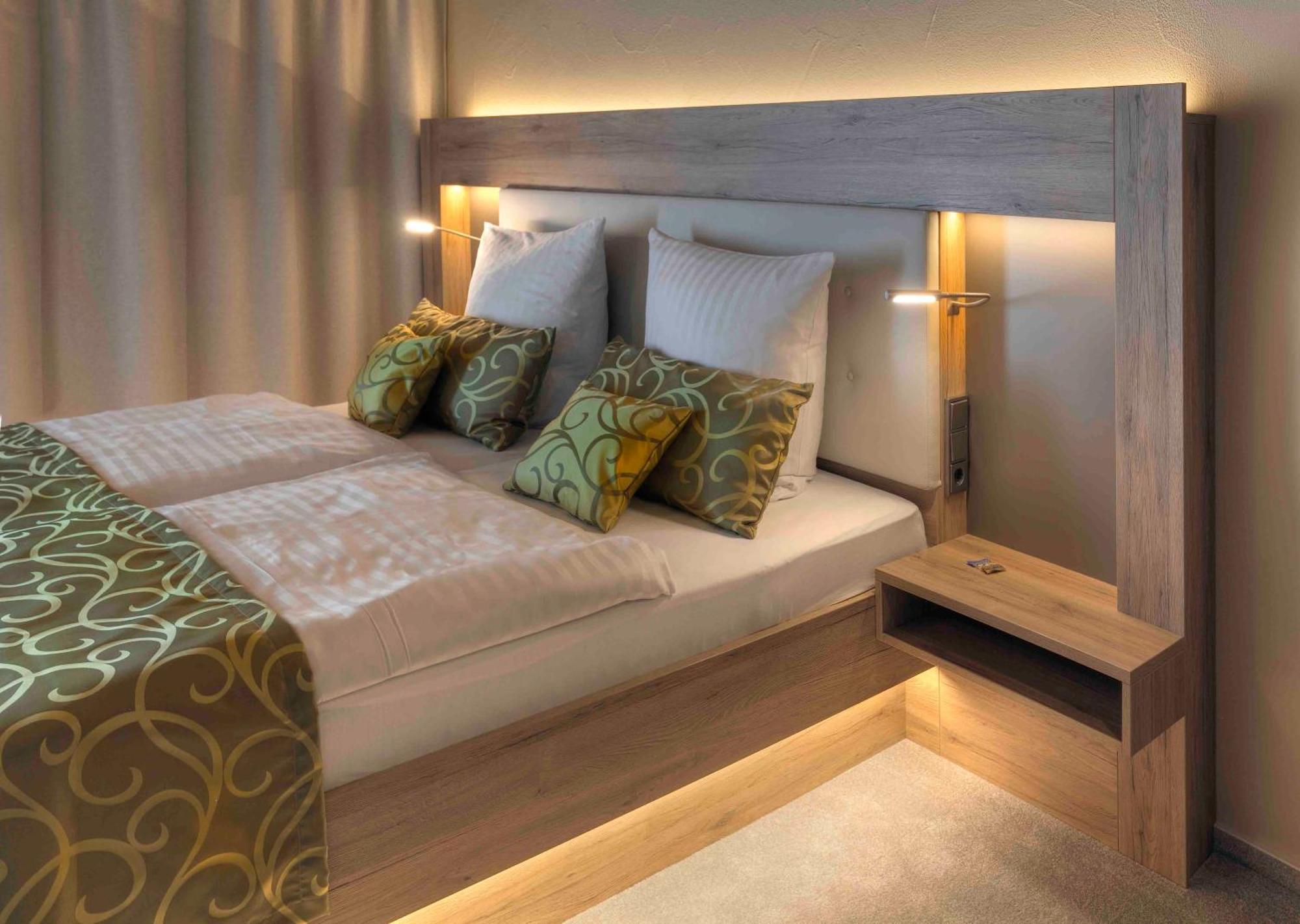 Deeke'S Quellenhof Otel Lubbecke Dış mekan fotoğraf